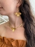 Conjunto flor chocker aro e brinco banhado a ouro 18k