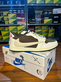 Nike Travis 2x1 en internet