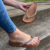 Chinelo Feminino Papete Plataforma Confortável com Pedraria Marrom - Rafa Shoes