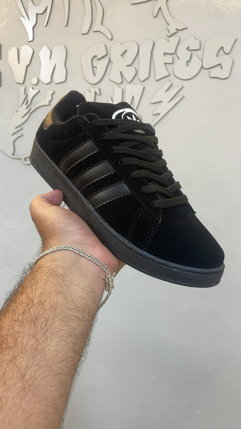 Tênis Adidas - comprar online