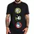 Camiseta unissex preta com estampa de personagens da Disney, incluindo Mickey, Pato Donald e Pateta, em estilo selfie.