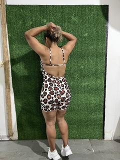 MACACÃO ONÇA BRANCO E MARROM - Bia Vesty