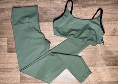Conjunto Fitness Elisa Verde Militar - comprar online