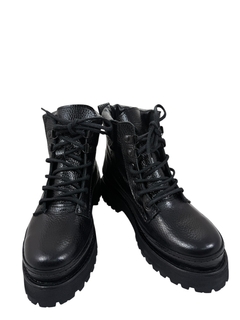 Borcego Cush charol flotter negro con banda - comprar online