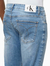 CALCA JEANS CALVIN KLEIN JEANS SLIM 5 POCKETS AZUL CLARO - loja online