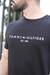 CAMISETA TOMMY HILFIGER 1985 PRETO na internet