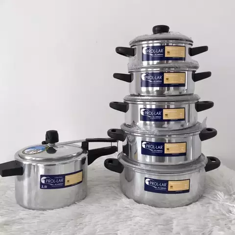Jogo com 5 panelas em alumínio + Panela de pressão 2,5 litros