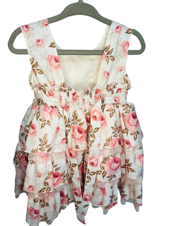 Vestido Borboleta com bordado na internet