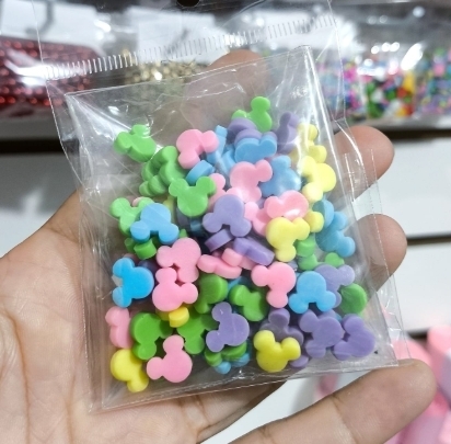 Confete "MIkey" em Biscuit