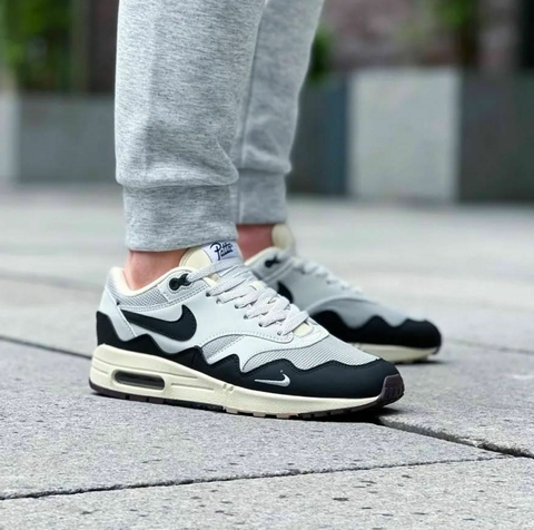 NIKE AIR MAX X PATTA