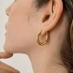 Brinco Argola Oval - Banho de ouro 18k. na internet