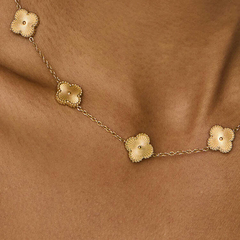 Colar Trevo Dourado - Banho de ouro 18k. - Kovski - A Essência da Elegância, em Joias.