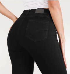 Jean flare - 2673 Negro en internet