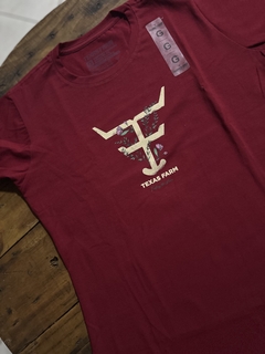 Camiseta Texas Farm - Bordô