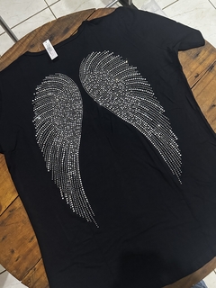 Camiseta Plus Size - Preta na internet