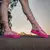 Sandálias femininas Gladiador Style com cadarço na perna - comprar online