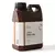 Envase de Body Mist de Refill Lab, con tapa negra y etiqueta que indica su contenido de 2 litros y aroma a grosella negra.