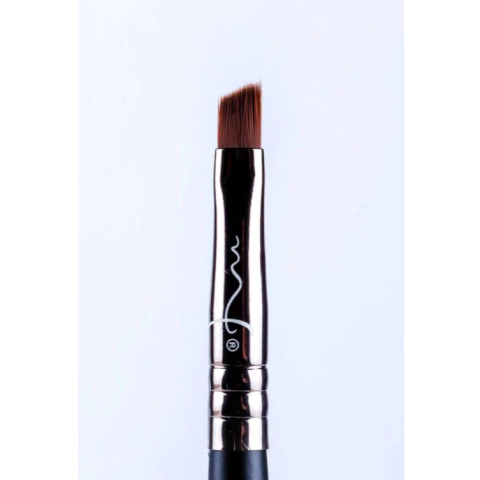 Pincel Angulo P/Delinear Trazos Precisos En Ceja YX1204 - MF Cosmetics