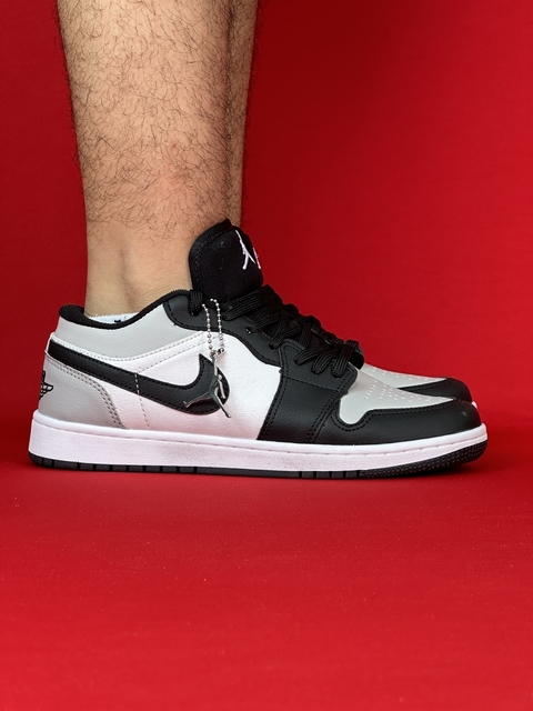 Air Jordan Low - PRETO/CINZA