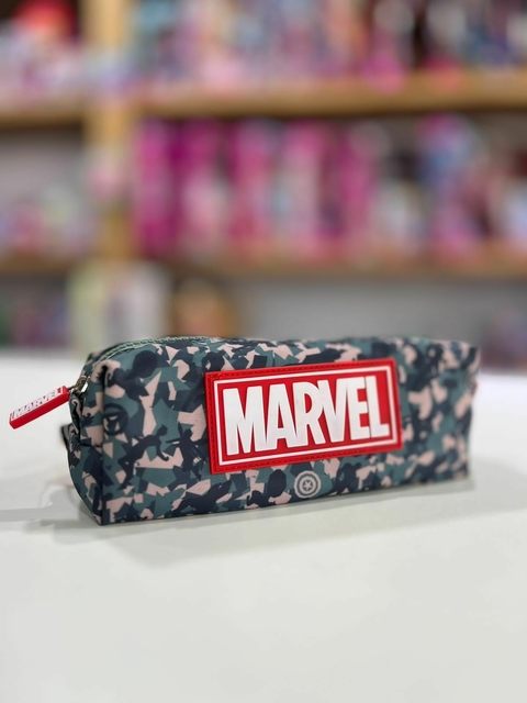 Cartuchera Rectangular Mooving Marvel