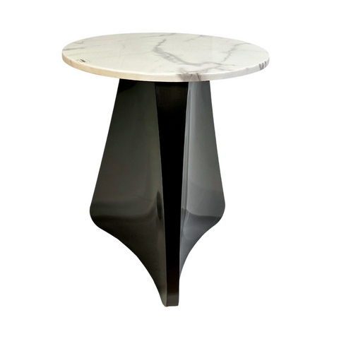 Mesa lateral redonda Agnes em mármore branco