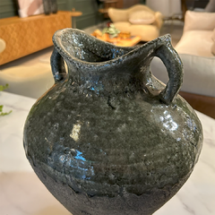 Vaso Moses em cerâmica vietnamita - Glaucia Mosaner Interiores