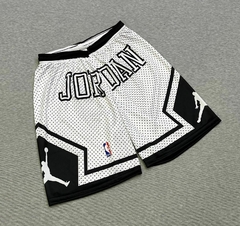 2x1 en short de la NBA General Trend® + Medias Antideslizante de Regalo - tienda online