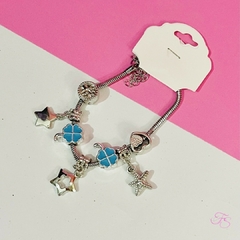 Pulseira Berloques Prateada Colorida - 1 uni. - loja online