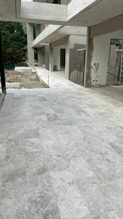 Travertino Tundra Grey en internet