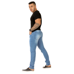 Calça Jeans Masculino claro: um toque no seu look na internet