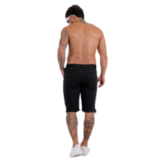 Short Jeans Masculino Preto: Preto e Descontração em Denim - loja online