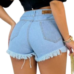 Short Jeans Azul Claro Destroyed: Tendência Rasgada - loja online