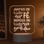 Luminária Led - Frase "Antes de tudo fé, depois de tudo gratidão"