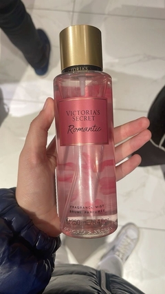 Victoria's Secrets Romantic | Body Splash na internet