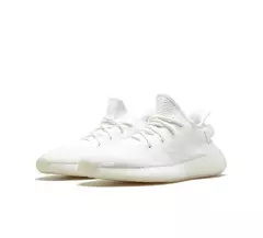 Adidas Yeezy Boost 350 V2 Triple White en internet