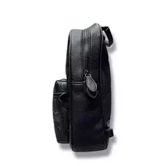 Bolso Crossbody Coach en Piel Texturizada Negro - G45 outfit