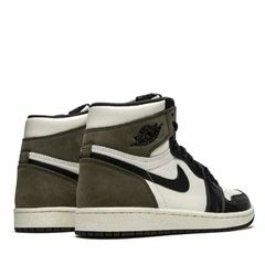 Air Jordan 1 High Dark Mocha en internet