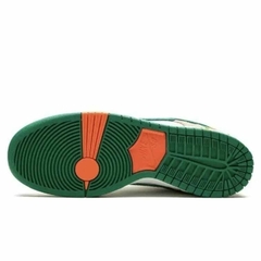 Imagen de Nike SB Dunk Low x Jarritos