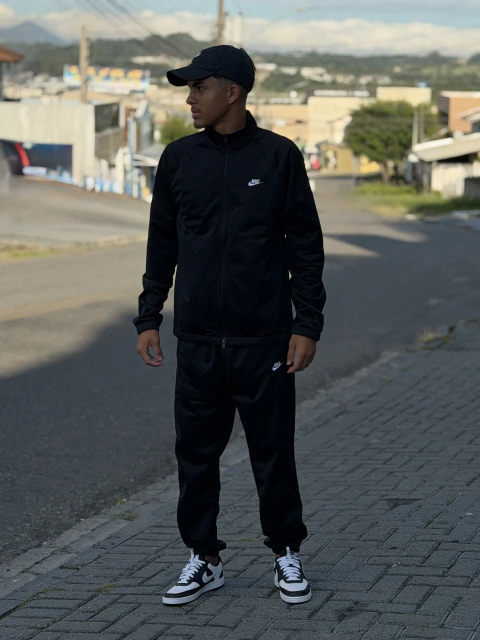 CONJUNTO ZIPER DRYFIT