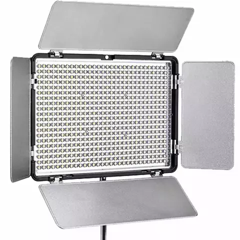 Iluminador de Led TL-600A Soleste