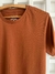 Camiseta gola Careca Marrom - comprar online