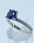 Anillo Diamante azul 0,50 cts y diamantes blancos en hombros - Magma Joyería