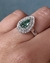 Anillo de oro blanco, esmeralda y diamantes - Magma Joyería