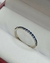 Argolla cintillo Oro blanco 18k y zafiro