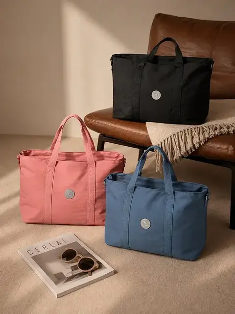 BOLSO IMPERMEABLEME AMPLIO CON COMPARTIMIENTO 49X28.5X15.5 CM