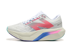 TÊNIS NEW BALANCE FUELCELL REBEL V4 "BRANCO ROSA AZUL" (PRAZO DE ATÉ 20 DIAS PARA ENTREGA) - FRETE GRÁTIS BR - comprar online