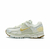 TÊNIS NIKE AIR ZOOM VOMERO 5 "PISTACHE MOSTARDA" (PRAZO DE ATÉ 20 DIAS PARA ENTREGA) - FRETE GRÁTIS BR - comprar online