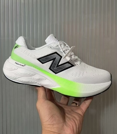 TÊNIS NEW BALANCE FRESH FOAM X 880V 15 "BRANCO NEON" (PRAZO DE ATÉ 20 DIAS PARA ENTREGA) - FRETE GRÁTIS BR - comprar online