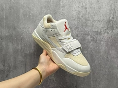 TÊNIS NIKE AIR JORDAN JUMPMAN CUT THE CHECK X TRAVIS SCOTT "BRANCO" (PRAZO DE ATÉ 20 DIAS PARA ENTREGA) - FRETE GRÁTIS BR - comprar online