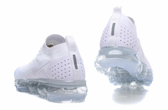 Imagem do TÊNIS NIKE VAPORMAX 2 "BRANCO" (PRAZO DE ATÉ 20 DIAS PARA ENTREGA) - FRETE GRÁTIS BR
